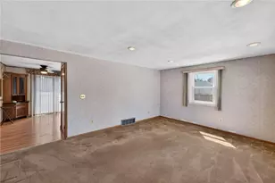 88 Bly St, Warwick, RI 02888 - Photo 11