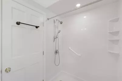 4 Longmeadow Avenue, Middletown, RI 02842 - Photo 23