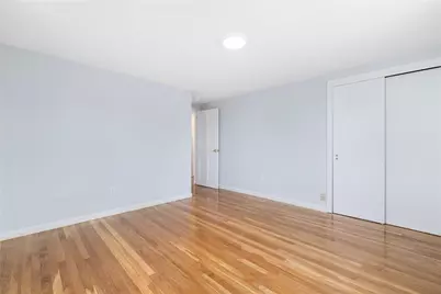 4 Longmeadow Avenue, Middletown, RI 02842 - Photo 19