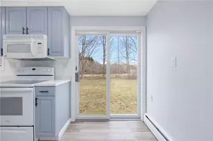 4 Longmeadow Ave, Middletown, RI 02842 - Photo 5