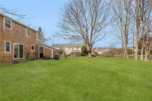 4 Longmeadow Ave, Middletown, RI 02842 - Photo 35