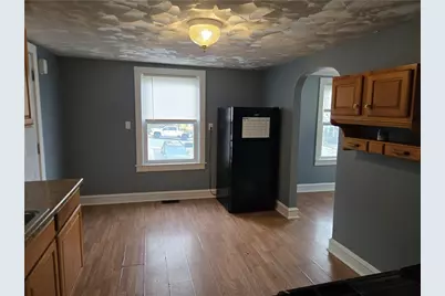 36 Crawford Street, Woonsocket, RI 02895 - Photo 5