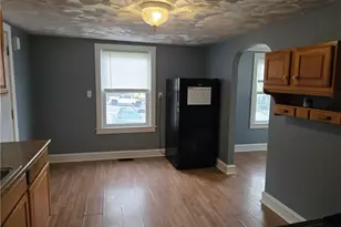 36 Crawford St, Woonsocket, RI 02895 - Photo 5