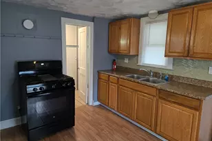 36 Crawford St, Woonsocket, RI 02895 - Photo 7