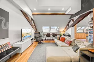 10 East St, Providence, RI 02906 - Photo 9