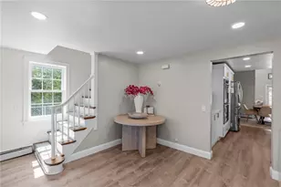 53 Baycliff Dr, Warwick, RI 02818 - Photo 15