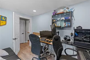 53 Baycliff Dr, Warwick, RI 02818 - Photo 27