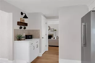 281 Spring Green Rd, Warwick, RI 02888 - Photo 5