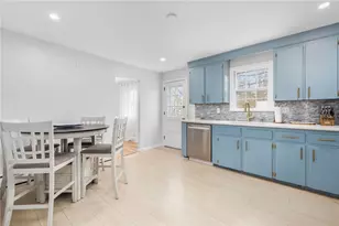 384 Valley Rd, Middletown, RI 02842 - Photo 5