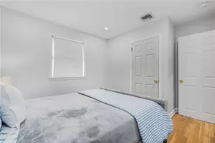 384 Valley Rd, Middletown, RI 02842 - Photo 15