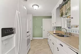 49 Cove St, Pawtucket, RI 02861 - Photo 13