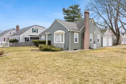 49 Cove Street, Pawtucket, RI 02861 - Photo 5