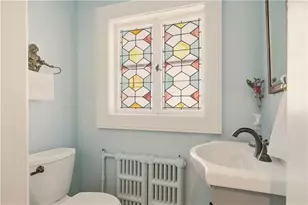 1 Ichabod Ln, Middletown, RI 02842 - Photo 15