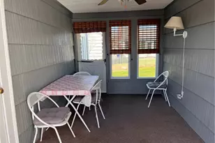 65 Ferncrest Dr, Pawtucket, RI 02861 - Photo 13