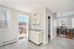 2037 Cranston St, Cranston, RI 02920 - Photo 19