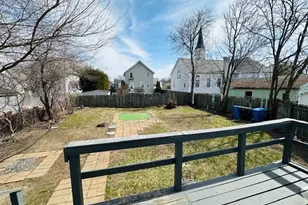 252 Greenwood St, Cranston, RI 02910 - Photo 5