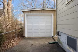 26 Evans Ave, Tiverton, RI 02878 - Photo 31