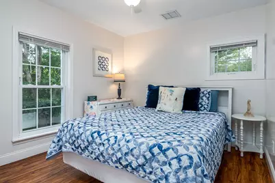 390 Woodruff Avenue, South Kingstown, RI 02879 - Photo 17