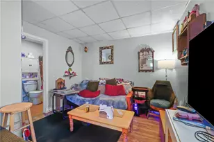 35 Sterling Ave, Providence, RI 02909 - Photo 15