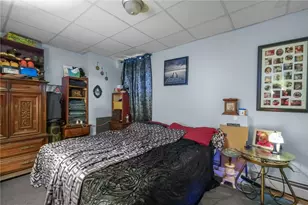 35 Sterling Ave, Providence, RI 02909 - Photo 13