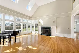 9 Ocean Lawn Ln, Newport, RI 02840 - Photo 9