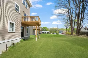 40 Farnum Pike, Smithfield, RI 02917 - Photo 5