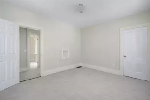 40 Norfolk St, Cranston, RI 02910 - Photo 11