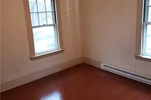 36 Roberts St, Woonsocket, RI 02895 - Photo 3