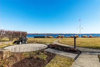 1180 Narragansett Boulevard #B1, Cranston, RI 02905 - Photo 11