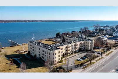 1180 Narragansett Boulevard #B1, Cranston, RI 02905 - Photo 3