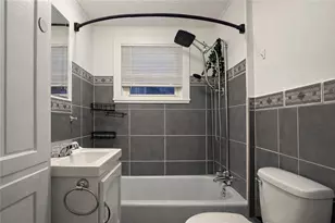 39 Roland St, Woonsocket, RI 02985 - Photo 3