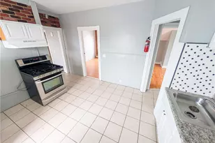 53 Bancroft St, Providence, RI 02909 - Photo 9