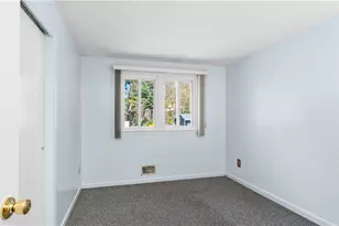 71 Evergreen Rd, North Kingstown, RI 02852 - Photo 13