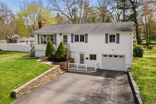 71 Evergreen Rd, North Kingstown, RI 02852 - Photo 3