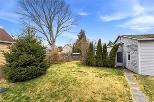 48 Read St, East Providence, RI 02915 - Photo 5