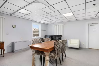 1040 Cranston Street, Cranston, RI 02910 - Photo 19