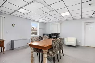 1040 Cranston St, Cranston, RI 02910 - Photo 19