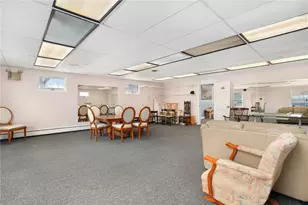 1040 Cranston St, Cranston, RI 02910 - Photo 25