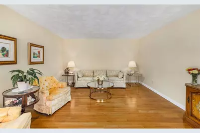 121 Zinnia Street, Warwick, RI 02886 - Photo 3