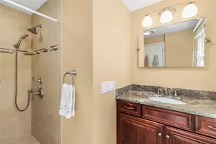 121 Zinnia St, Warwick, RI 02886 - Photo 31