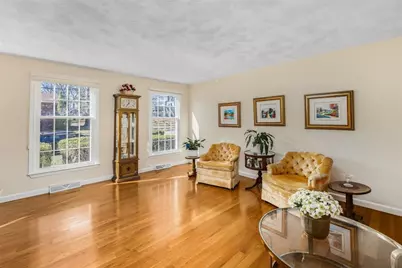 121 Zinnia Street, Warwick, RI 02886 - Photo 7