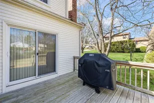 121 Zinnia St, Warwick, RI 02886 - Photo 41