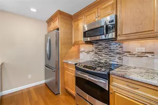 121 Zinnia St, Warwick, RI 02886 - Photo 15