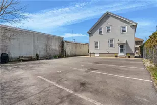 476 N Broadway, East Providence, RI 02914 - Photo 5