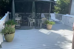 46 Chastellux Ave, Newport, RI 02840 - Photo 3