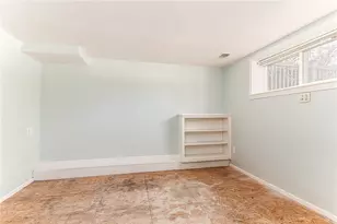 243 S Woody Hill Rd, Westerly, RI 02891 - Photo 33