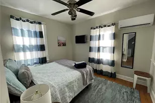 29 Anthony St, Newport, RI 02840 - Photo 17