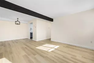 36 Cowesett Ave, West Warwick, RI 02893 - Photo 9