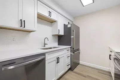 36 Cowesett Avenue #4, West Warwick, RI 02893 - Photo 5