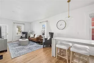 17 Old Beach Rd, Newport, RI 02840 - Photo 11